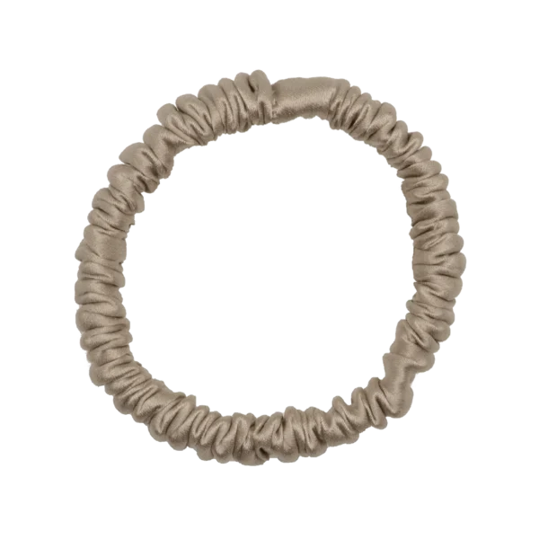 Sckrunchi 22-momme silk scrunchie in Beige silk Scrunchy - gentle on hair